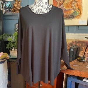 PLANET by Lauren G minimalist top one size Black